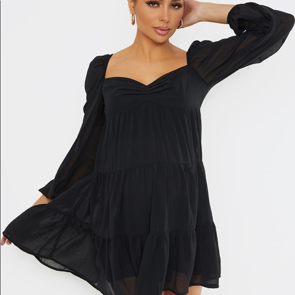 PRETTY LITTLE THING 	
Maternity Black Chiffon Smock Dress
Size: 6
Color: Black